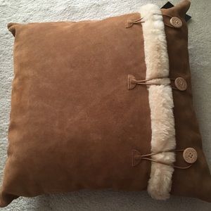 UGG Bailey Bow Pillow